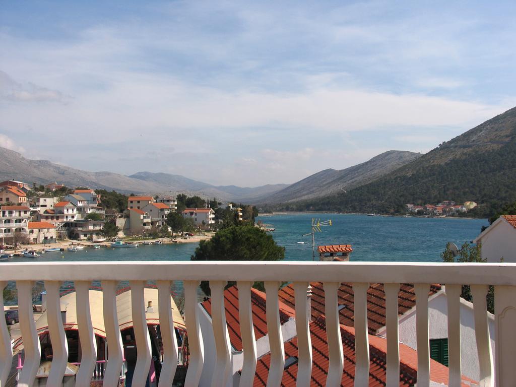Apartmani Delfin Grebaštica Exterior foto