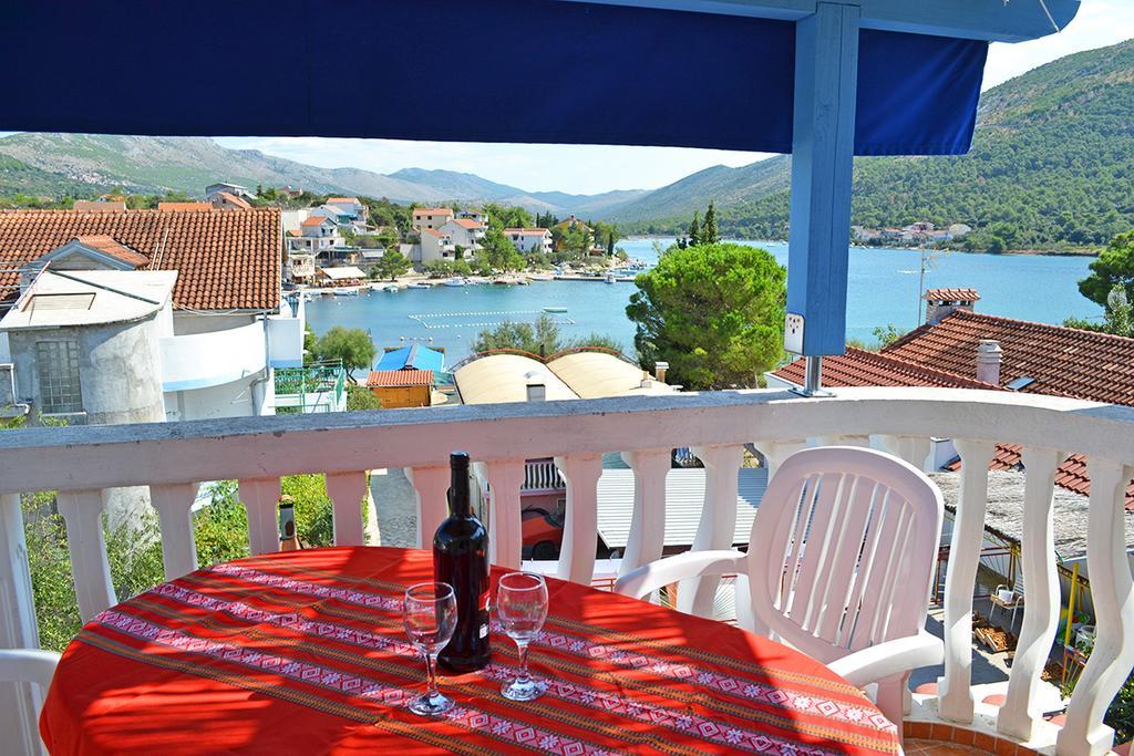 Apartmani Delfin Grebaštica Exterior foto