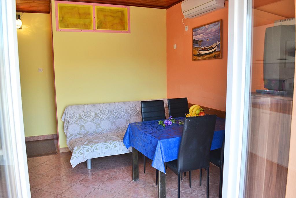Apartmani Delfin Grebaštica Exterior foto