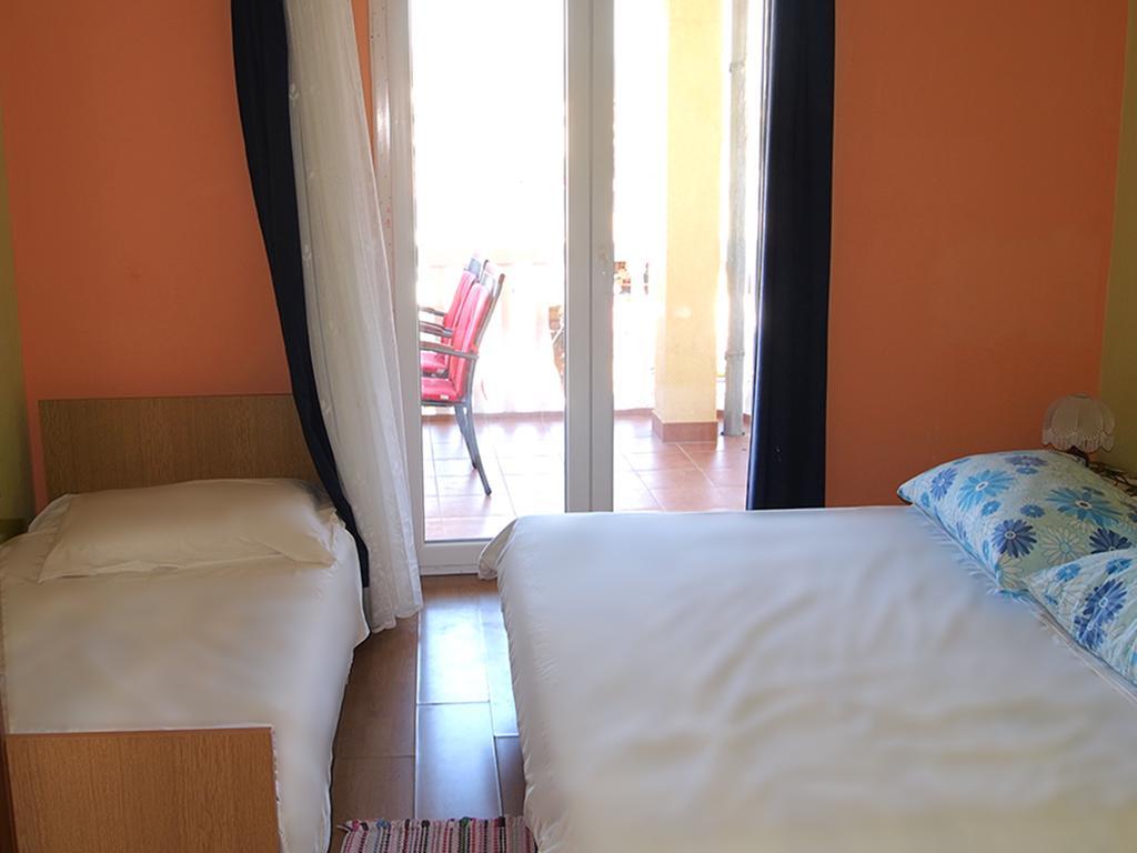 Apartmani Delfin Grebaštica Exterior foto