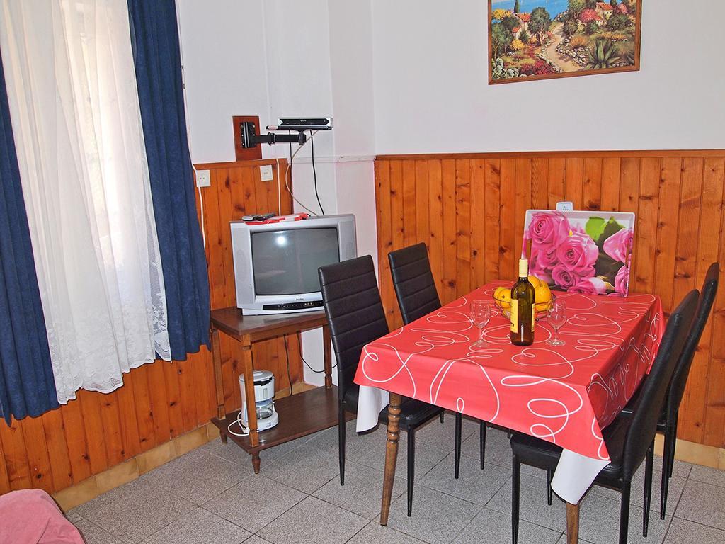 Apartmani Delfin Grebaštica Exterior foto