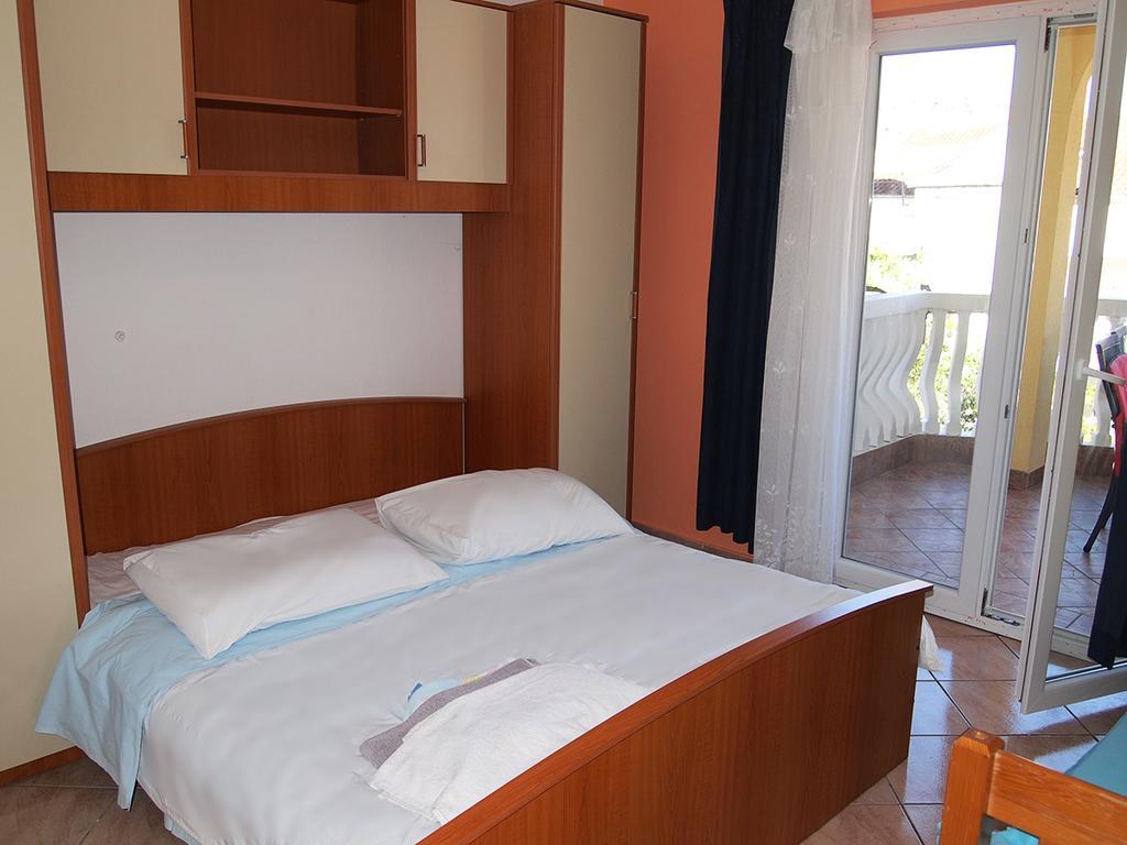 Apartmani Delfin Grebaštica Exterior foto